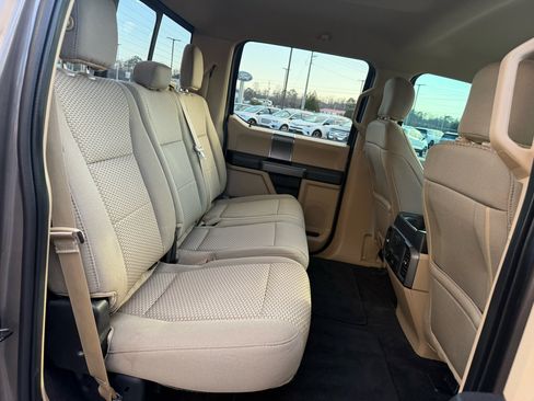 Used 2018 Ford F150 XLT w/ Equipment Group 302A Luxury image 16