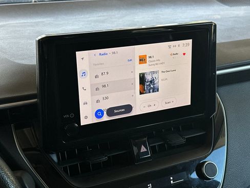 Used 2024 Toyota Corolla LE image 15