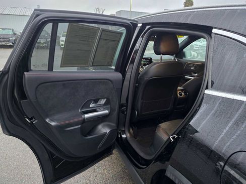 Used 2023 Mercedes-Benz GLA 250 4MATIC image 18