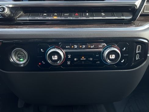 Used 2022 GMC Sierra 1500 SLE image 14