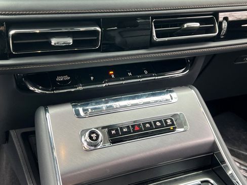 New 2026 Lincoln Aviator 2WD image 18
