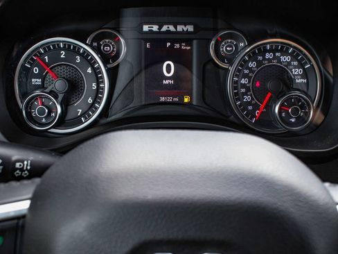 Used 2023 RAM 1500 Big Horn AWD/4WD image 16