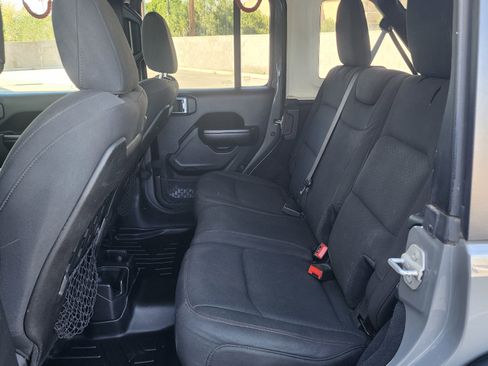 Used 2020 Jeep Wrangler Unlimited Rubicon image 15