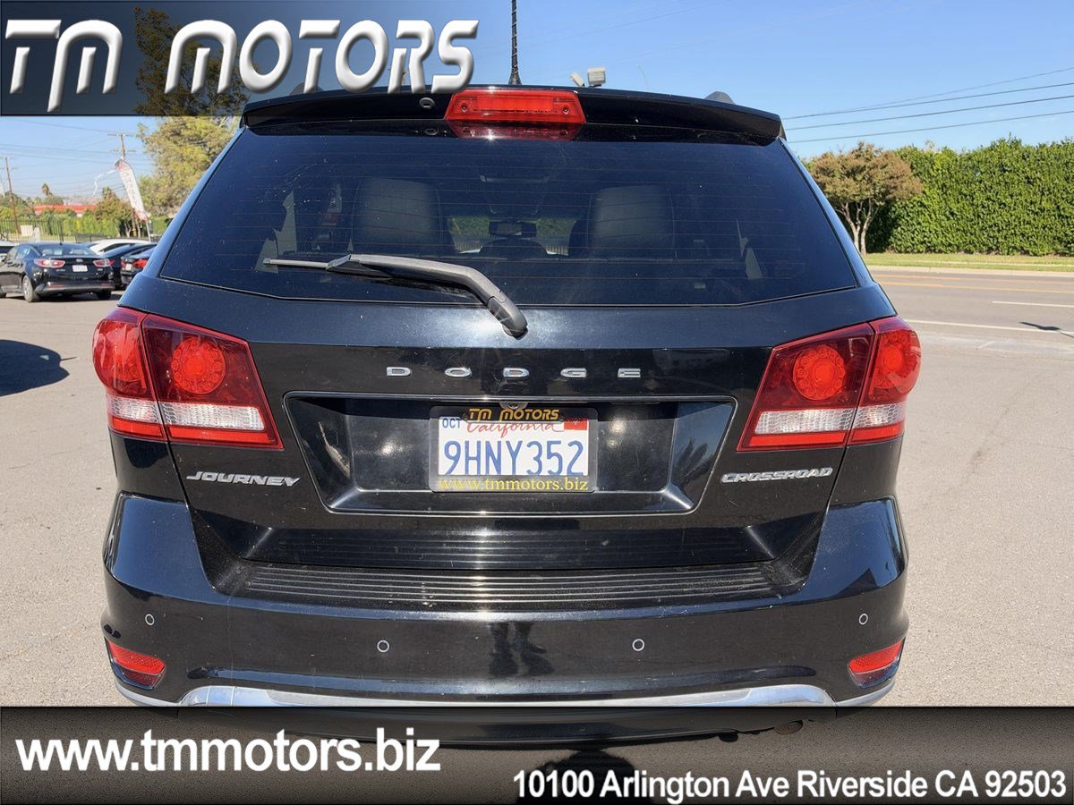 Used 2017 Dodge Journey Crossroad w/ Rear Seat Video Group I FWD image 5