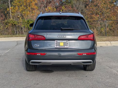 Used 2019 Audi Q5 Prestige w/ Prestige Package image 6