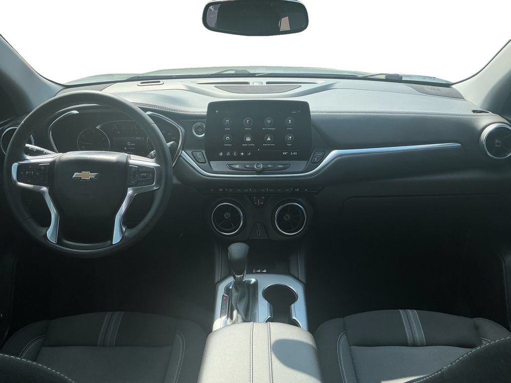 Used 2024 Chevrolet Blazer LT w/ Convenience Package FWD image 17