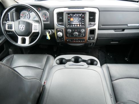 Used 2017 RAM 1500 Laramie image 10