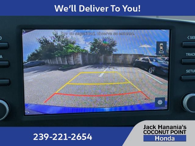 Used 2021 Hyundai Elantra SE FWD image 20