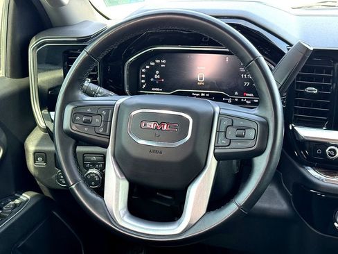 Used 2024 GMC Sierra 1500 SLE image 29