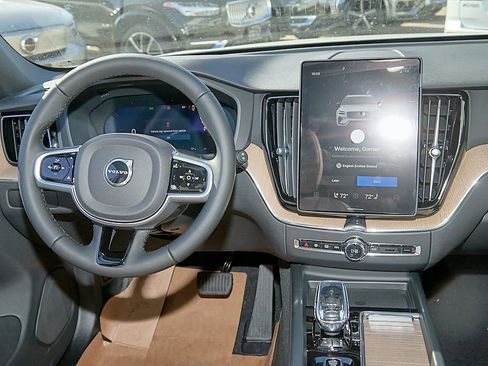 New 2026 Volvo XC60 B5 Plus w/ Protection Package Premier image 22