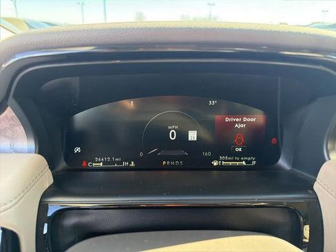 Used 2023 Lincoln Nautilus Reserve w/ Equipment Group 202A image 21