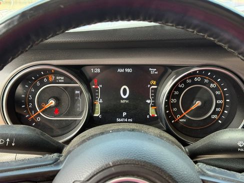 Used 2021 Jeep Gladiator Sport AWD/4WD image 18