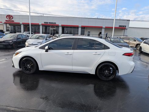 Certified 2022 Toyota Corolla XSE image 5