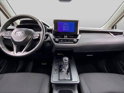 Certified 2026 Toyota Corolla Cross LE FWD image 15