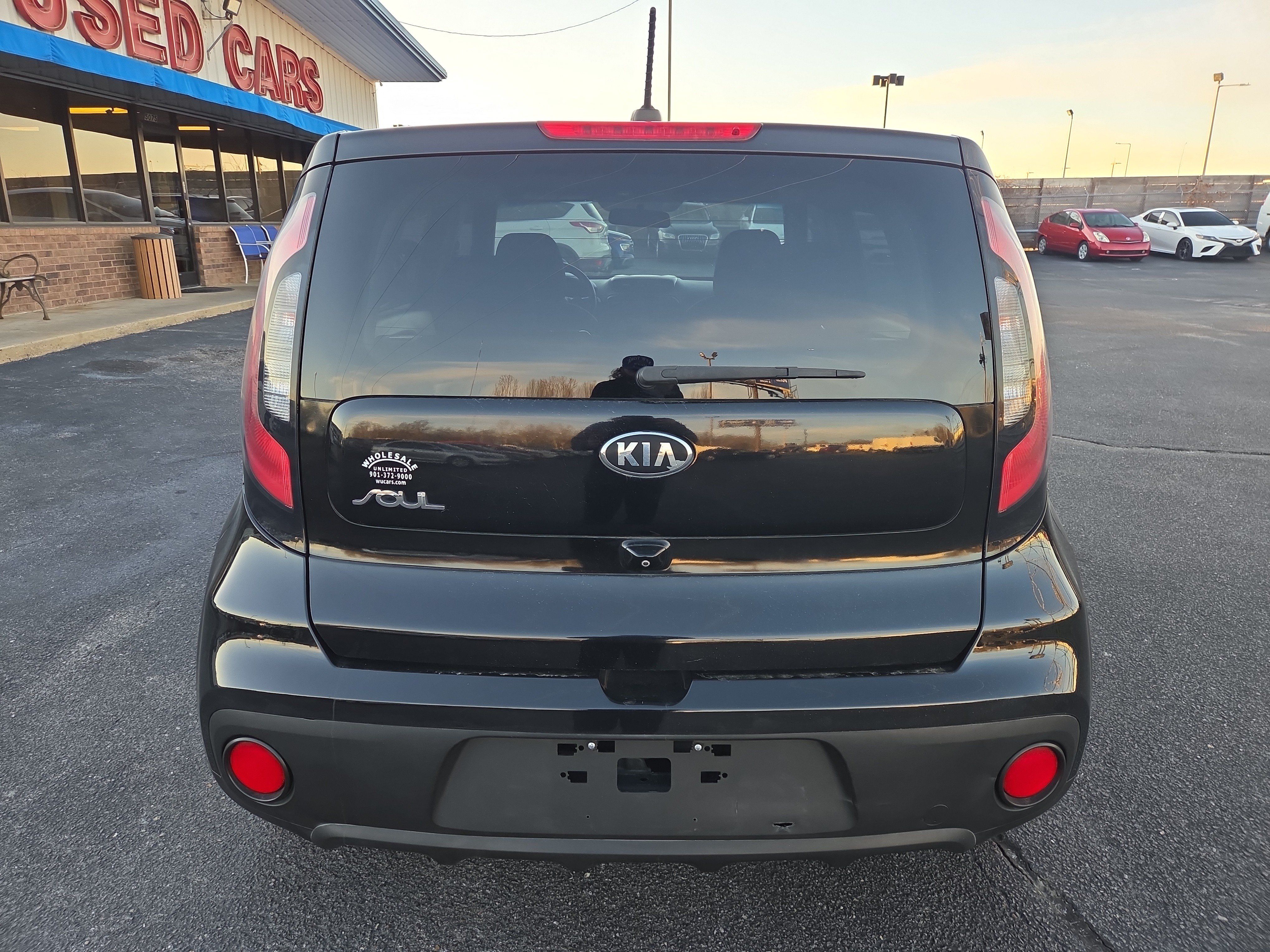 Used 2018 Kia Soul w/ Convenience Package FWD image 4