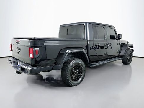 Used 2022 Jeep Gladiator Sport image 8