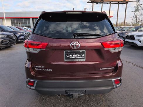 Used 2018 Toyota Highlander Limited image 4
