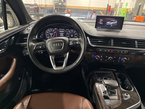 Used 2019 Audi Q7 3.0T Premium Plus image 12