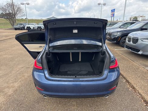 Used 2022 BMW 330i Sedan w/ Premium Package 2 image 9
