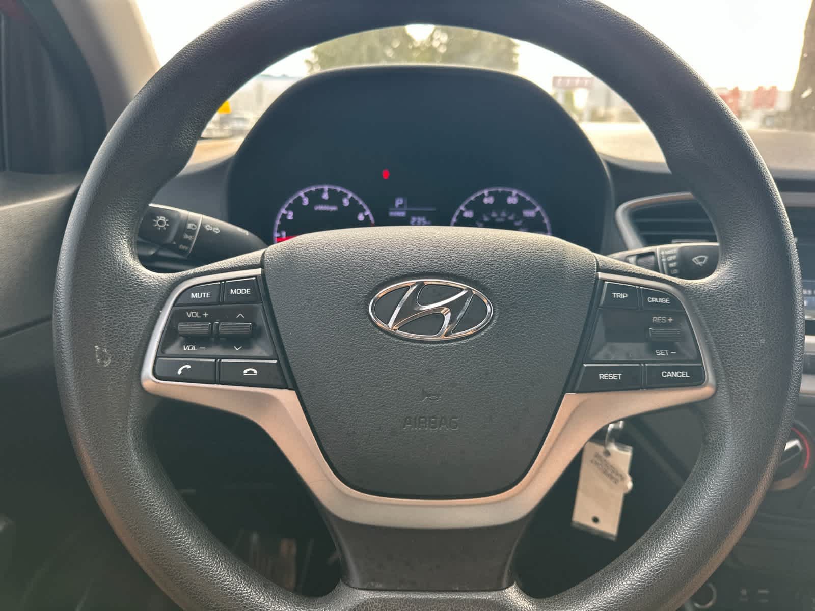 Used 2021 Hyundai Accent SE FWD image 22