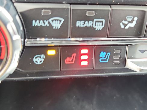 New 2025 Ford F150 Lariat w/ Equipment Group 501A Mid image 15