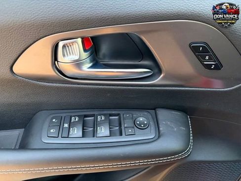 New 2026 Chrysler Pacifica Select w/ S Appearance Package AWD/4WD image 10