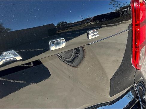 Used 2023 Hyundai Palisade Limited w/ Cargo Package image 24