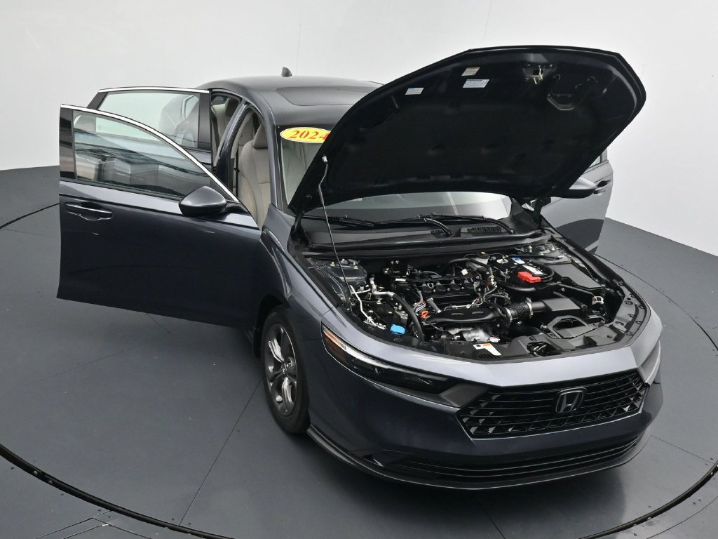 Used 2024 Honda Accord EX image 39