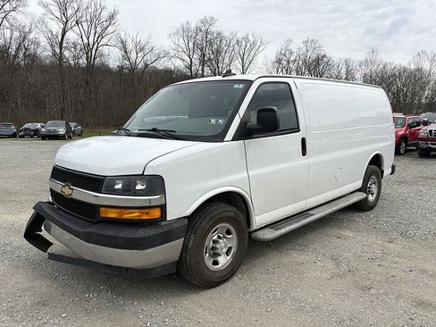 Used 2021 Chevrolet Express 2500 w/ Driver Convenience Package image 2