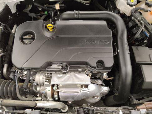 Used 2025 Chevrolet Malibu LT FWD image 30