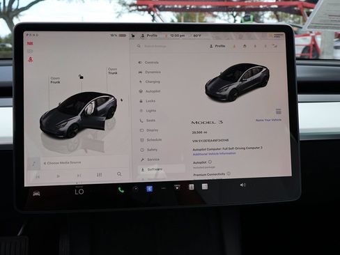 Used 2022 Tesla Model 3 image 49