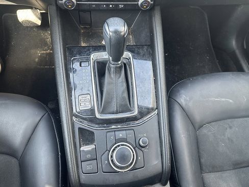 Used 2019 MAZDA CX-5 Touring image 19