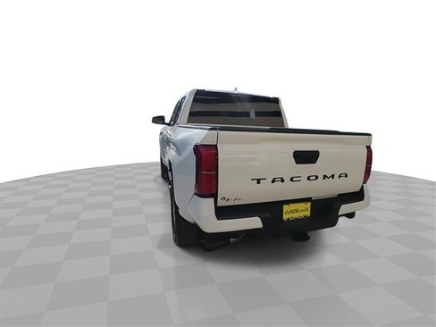 Used 2025 Toyota Tacoma SR5 image 7