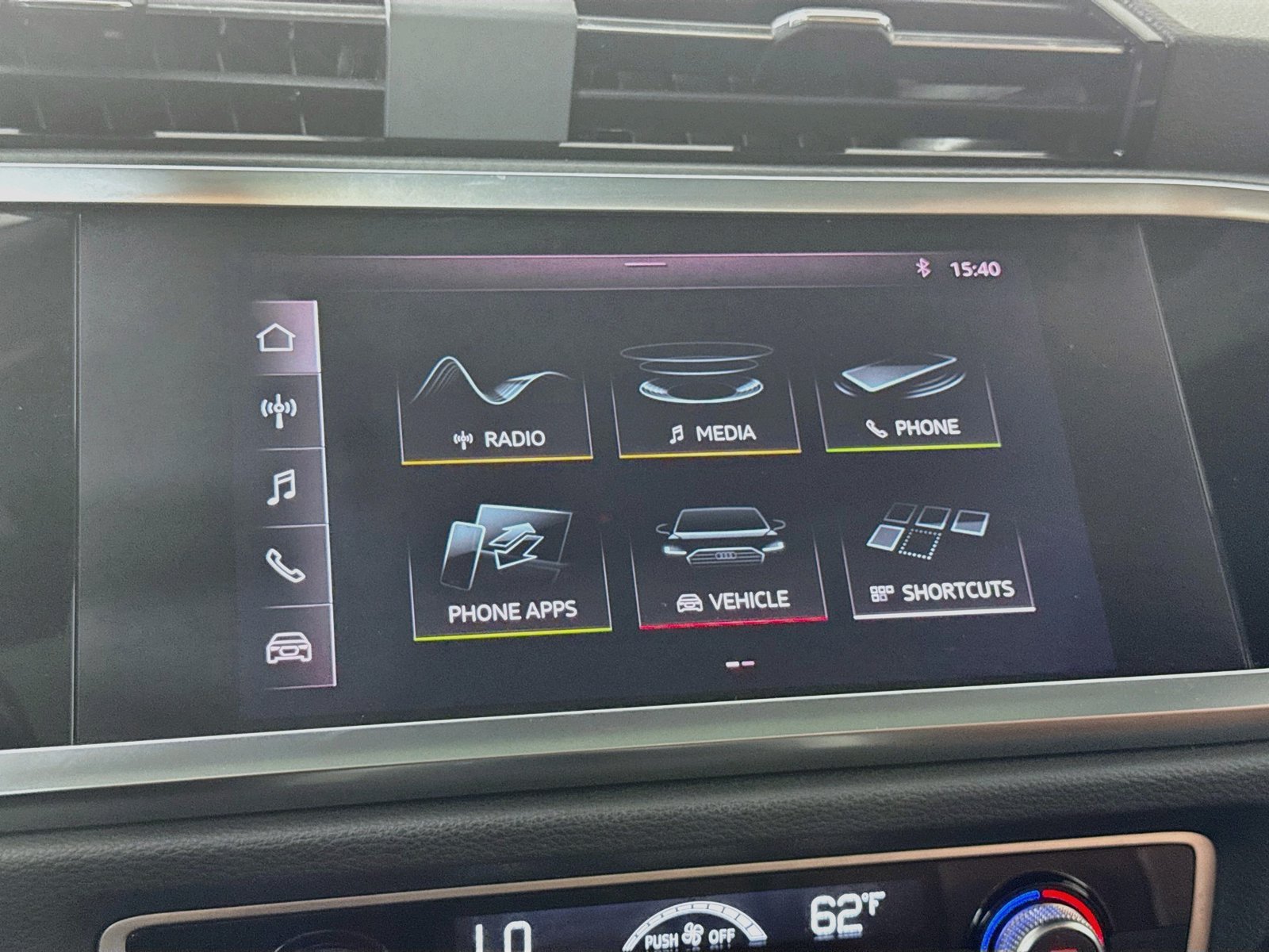 Used 2019 Audi Q3 2.0T Premium Plus w/ Premium Plus Package AWD/4WD image 16