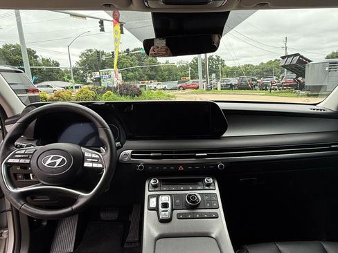 Used 2025 Hyundai Palisade SEL AWD/4WD image 15