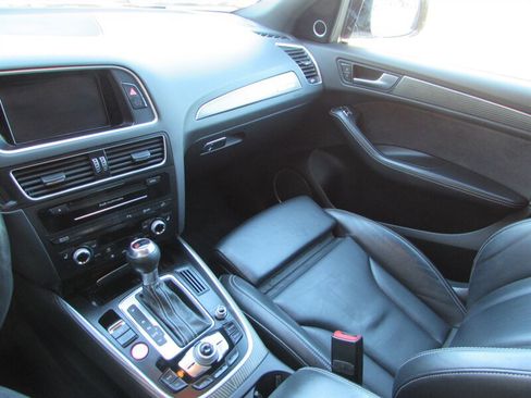 Used 2017 Audi SQ5 Premium Plus image 14