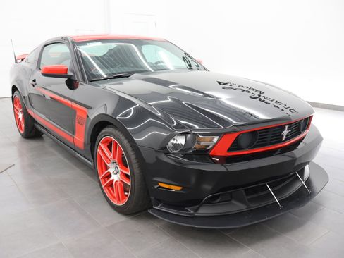 Used 2012 Ford Mustang Boss 302 RWD image 2