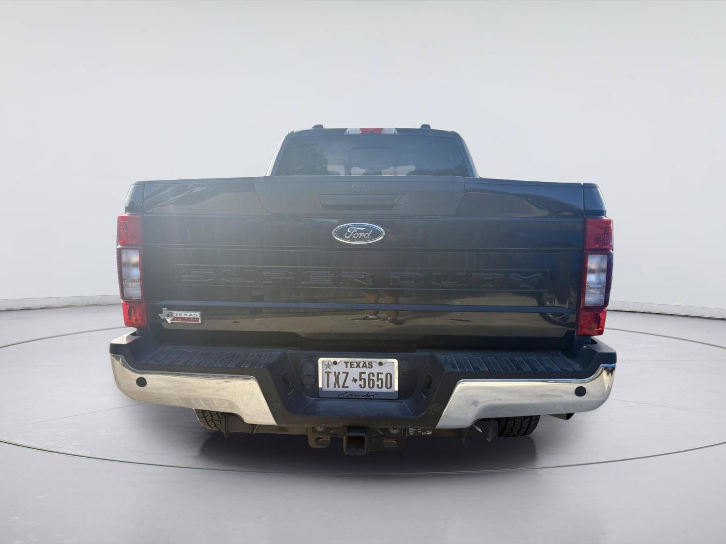 Used 2022 Ford F250 XLT w/ XLT Value Package AWD/4WD image 6