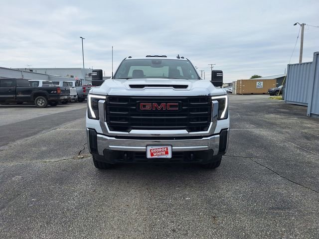 Used 2024 GMC Sierra 2500 Pro AWD/4WD image 9