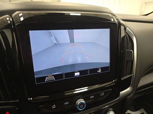 Certified 2021 Chevrolet Traverse LT image 14