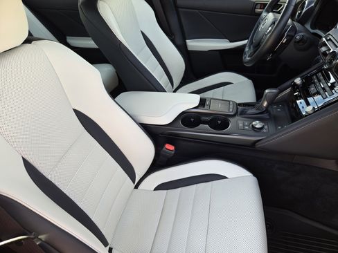 Used 2023 Lexus IS 500 image 22