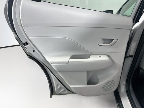 Used 2025 Hyundai Kona SEL FWD image 25