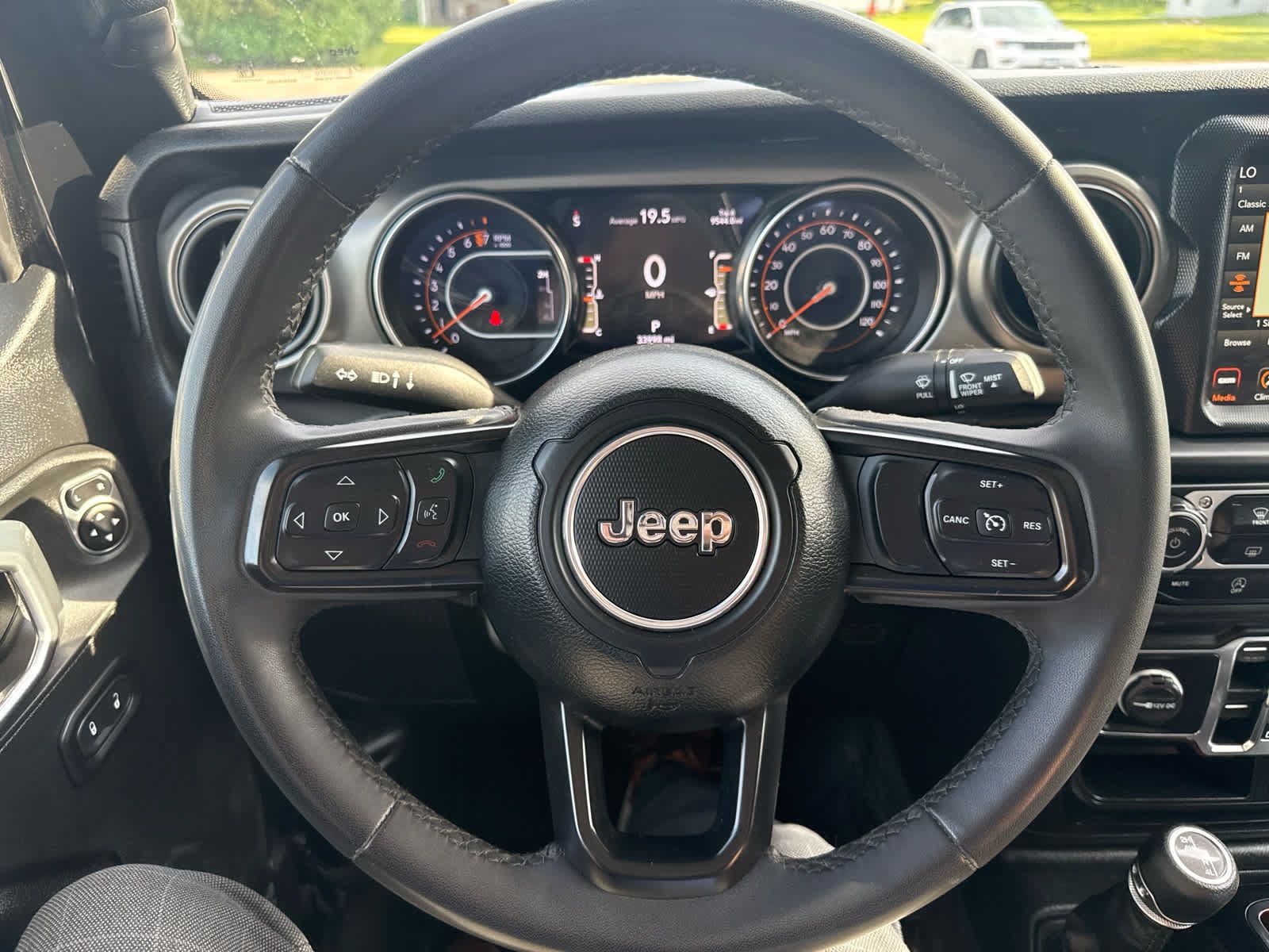 Used 2023 Jeep Gladiator Sport AWD/4WD image 19