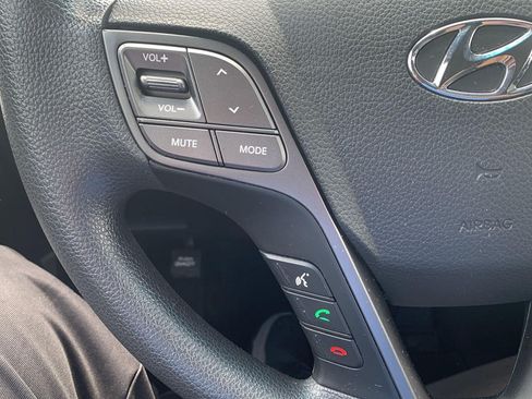 Used 2017 Hyundai Santa Fe Sport FWD image 9