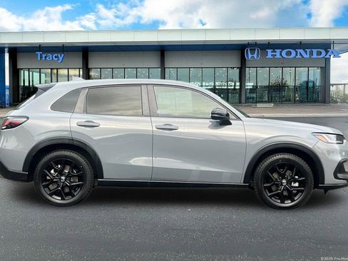 Certified 2024 Honda HR-V Sport image 4