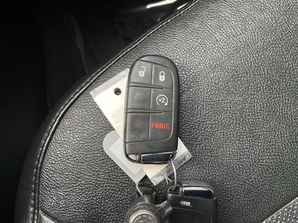 Used 2022 Jeep Compass Limited w/ Sun and Sound Group AWD/4WD image 27