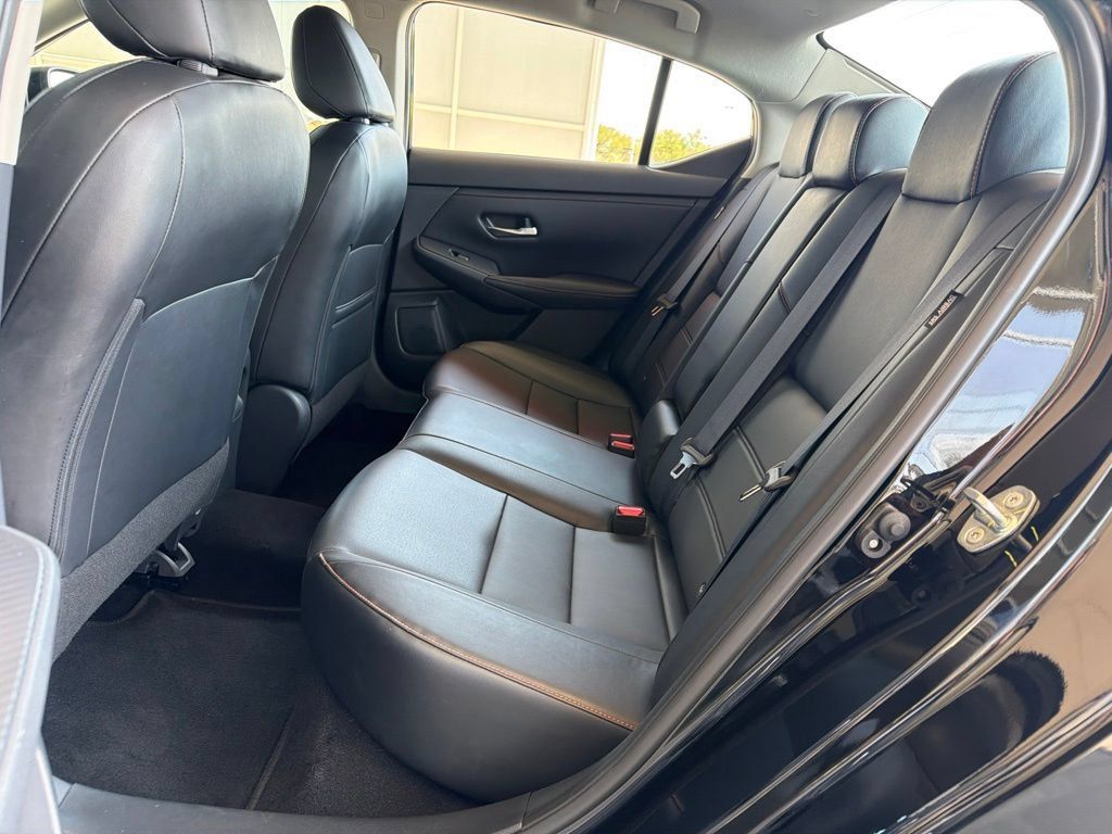Used 2022 Nissan Sentra SR w/ SR Premium Package FWD image 20