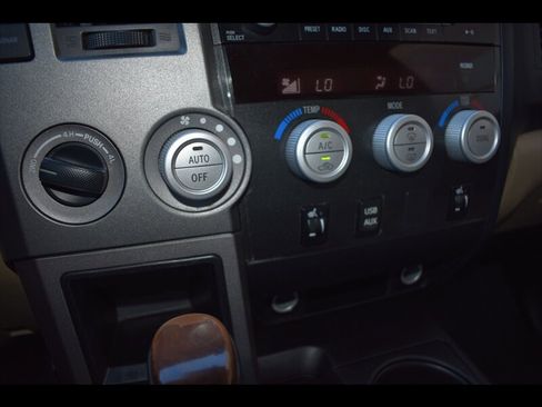 Used 2013 Toyota Tundra Limited image 11