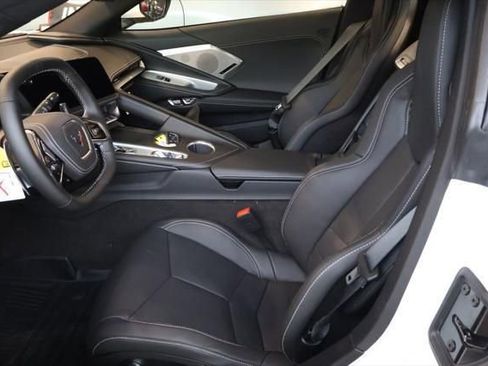 New 2026 Chevrolet Corvette Stingray image 12