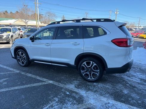 Used 2024 Subaru Ascent Touring image 4